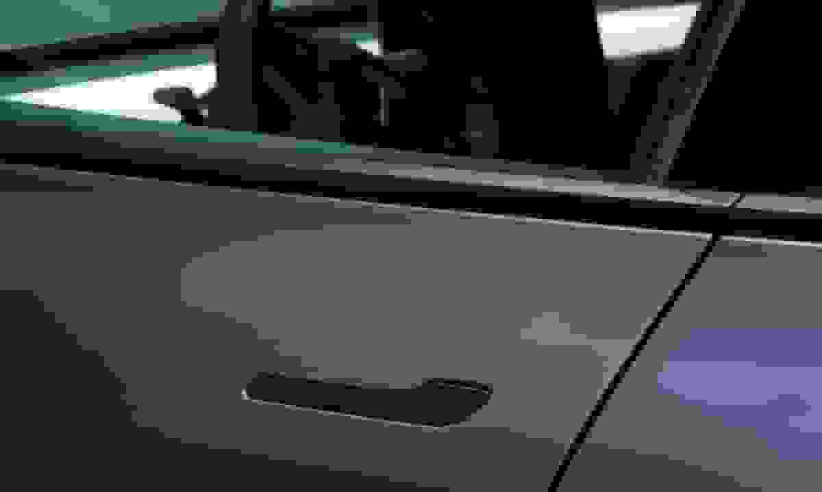 افزایش شکایات مالکان تسلا درباره دستگیره‌های درب معیوب در تحقیقات آمریکا