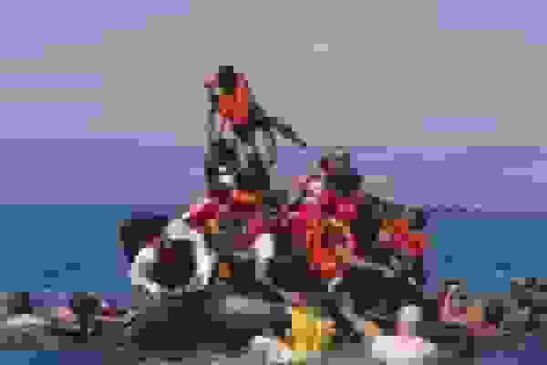 غرق شدن قایق پناهجویان در نزدیکی جزیره یونان و کشته شدن ۴ نفر