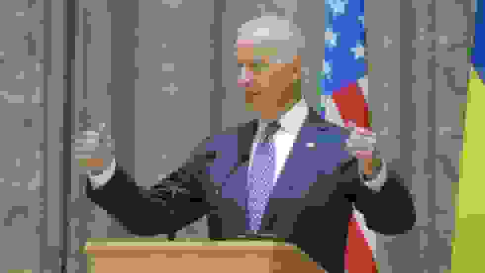 دستیار پوتین: بایدن برای پوشاندن فساد خانواده‌اش جنگ اوکراین را تحریک کرد