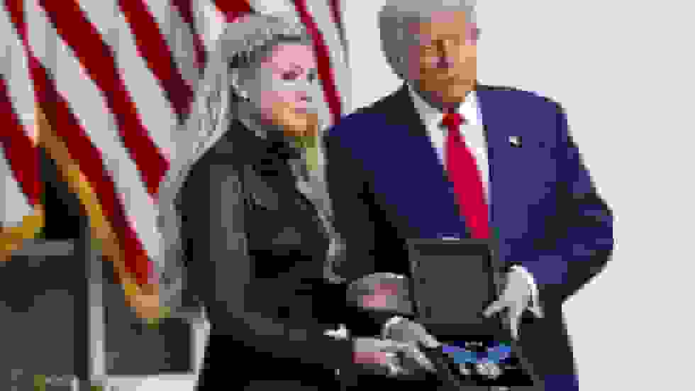 اعطای مدال آزادی ریاست‌جمهوری آمریکا به چارلی کرک به صورت افتخاری پس از مرگ