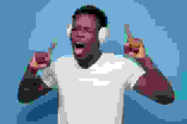 چرا مردان هرگز از آهنگ‌های دوران نوجوانی خود دل نمی‌کنند؟