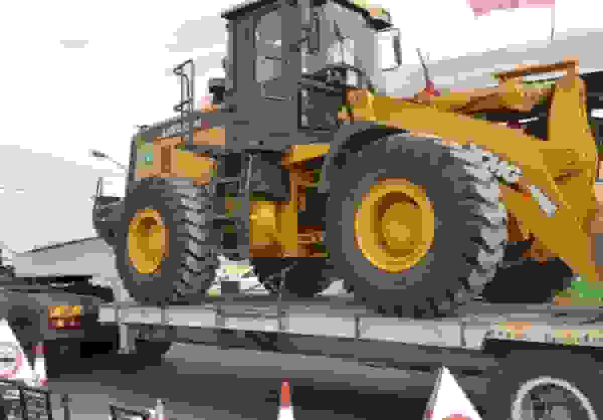 عرضه لودر برای نخستین بار در بورس کالا