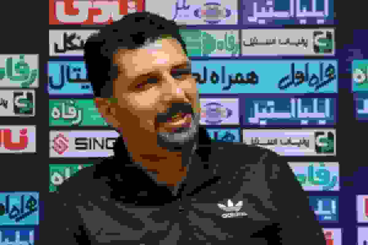 مجتبی حسینی: مخالفت با برگزاری دربی در اراک به دلیل وضعیت چمن ورزشگاه