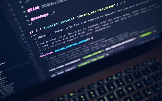 نقدینگی فانتوم: چرا معاملات میکروثانیه‌ای شبیه‌ساز توسعه را می‌شکنند