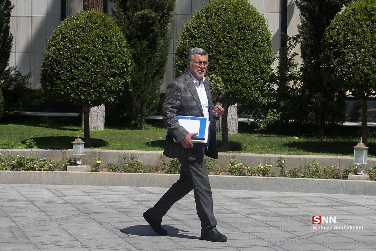 اظهارات وزیر بهداشت درباره تأثیر تحریم‌ها و وضعیت پزشکی کشور