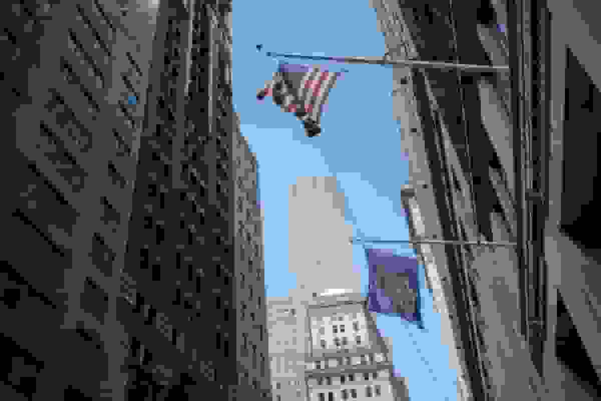 هشدار مدیران ارشد وال استریت درباره کاهش بیش از ۱۰ درصدی بازار سهام