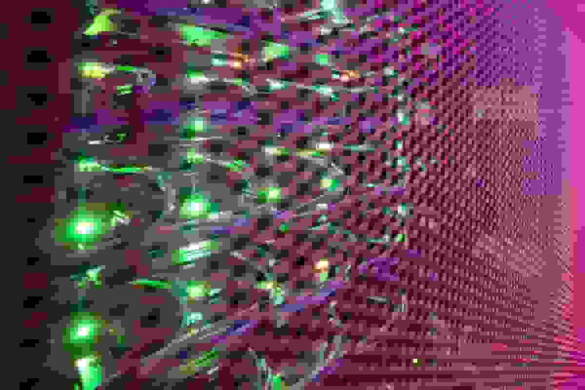 هشدار نگرانکننده در بررسی صنعت مراکز داده: جنون سرمایهگذاری و بدهیهای کلان