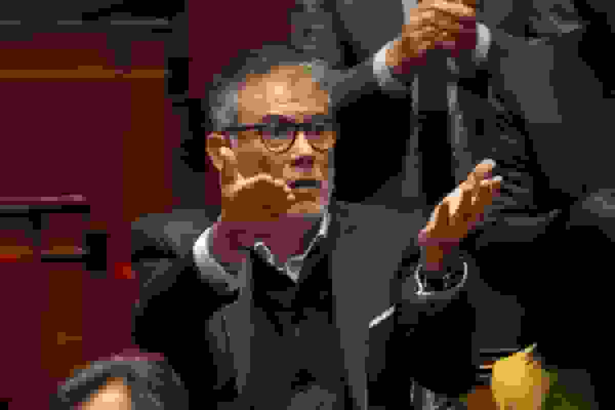 متحدان سوسیالیست ماکرون در دام بودجه گیر افتادند