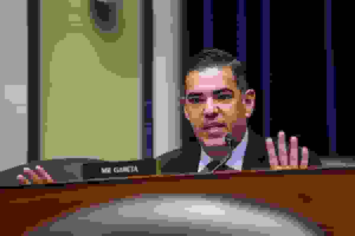 دموکراتهای مجلس آمریکا درخواست احضار بانکها به دلیل افشاگریهای جدید اپشتاین