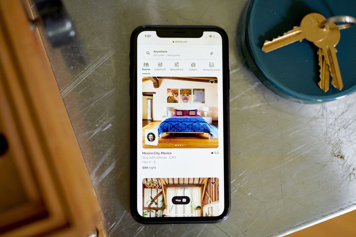 چسکی: ابزارهای OpenAI برای ادغام ChatGPT با اپ Airbnb آماده نیستند