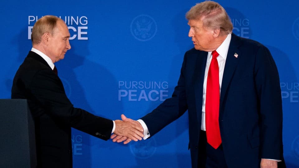 ترامپ پیش از دیدار با زلنسکی با پوتین گفتوگو خواهد کرد