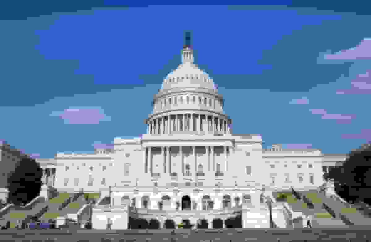 واشنگتن از بحران مالی قریب الوقوع چشم پوشی میکند