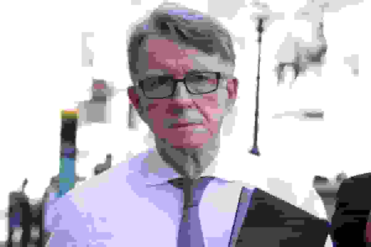 انگلستان با انتخاب دیپلمات حرفهای به عنوان سفیر جدید در آمریکا میخواهد از رسوایی پیتر مندلسون عبور کند