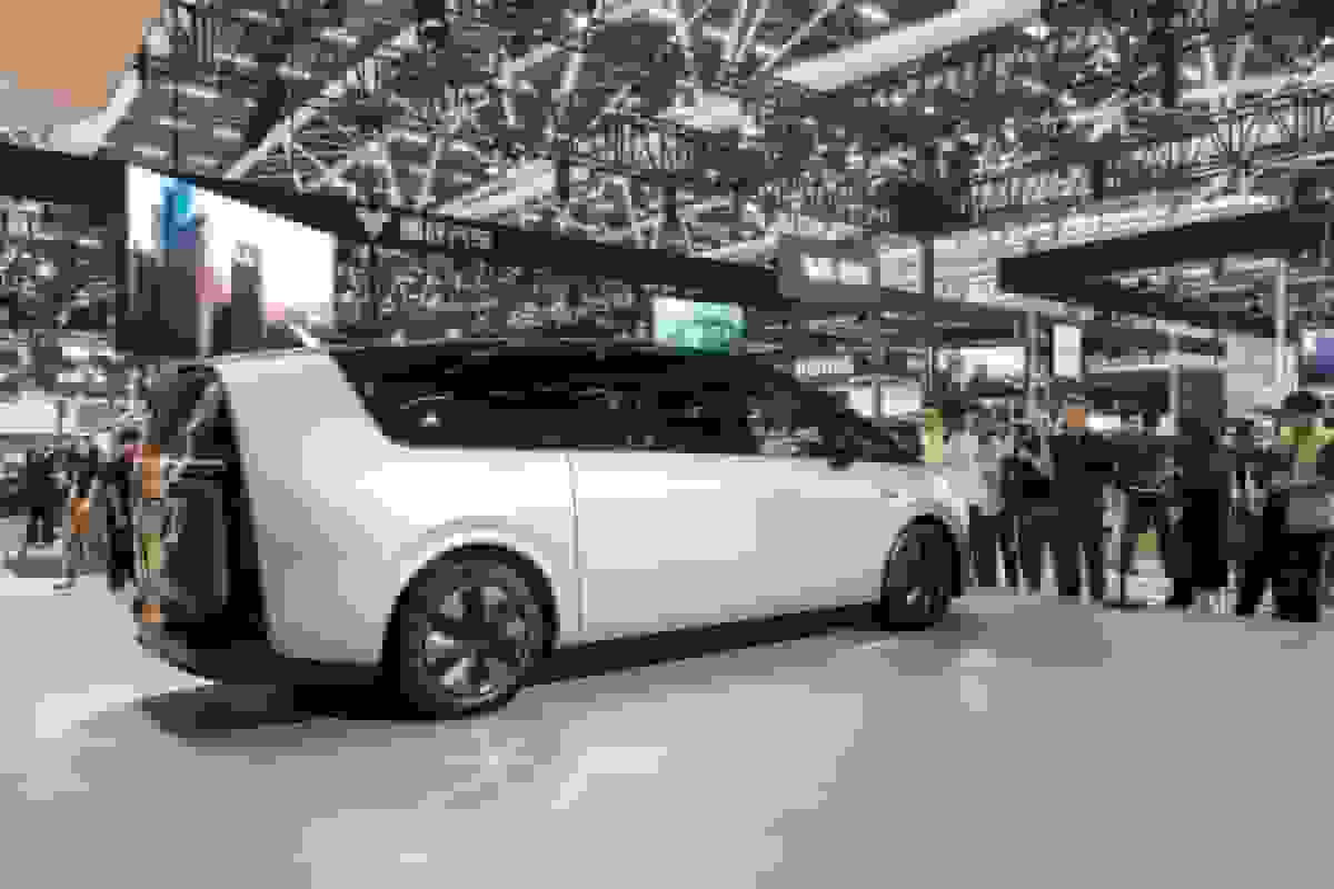 لی اتو بیش از ۱۱,۰۰۰ خودروی الکتریکی شاخص خود را به دلیل خطر آتش سوزی باتری فراخوانی میکند