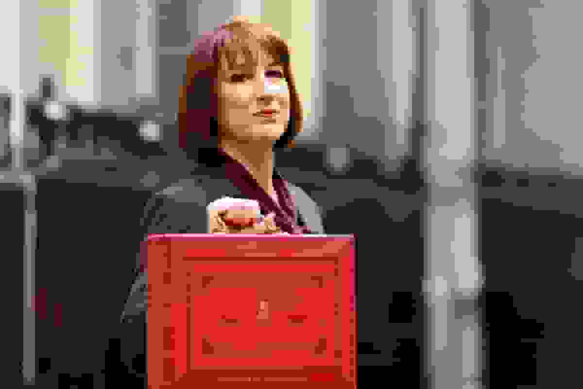 آلگرا استراتون: آشفتگی بودجه بریتانیا را تحت تأثیر قرار میدهد