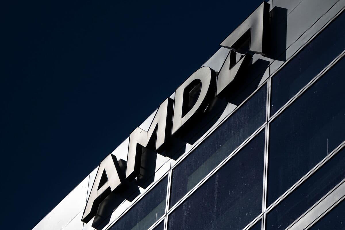 AMD اعلام کرد اوراکل استفاده گسترده از تراشههای هوش مصنوعی جدید را متعهد شده است
