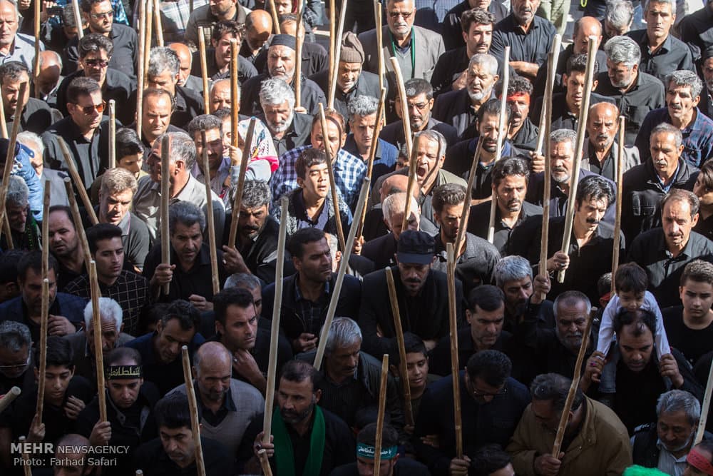 آیین جهانی قالیشویان در مشهد اردهال کاشان برگزار شد