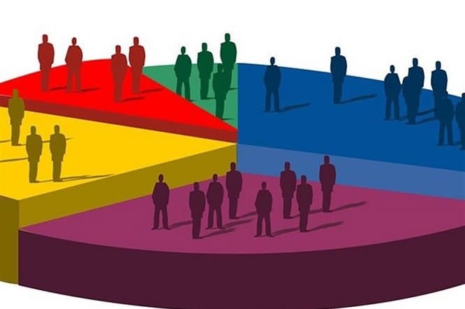 اختریان: کاهش جمعیت زنگ خطری است که باید با نقشآفرینی بانوان پاسخ داد