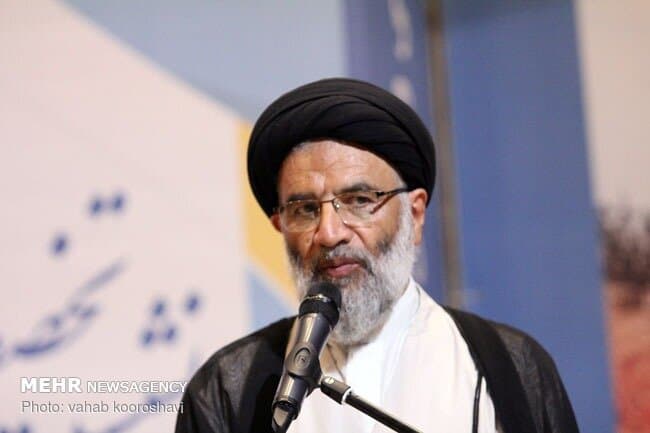 امام جمعه اهواز: صادرات غیرنفتی اهرم قدرت ملی است