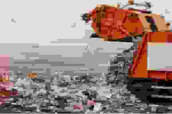 تبدیل زبالههای شهری یزد به فرصت: تجربه موفق بازیافت در شهر میراث جهانی