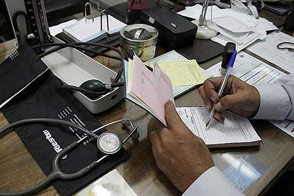 ۳۰ هزار پزشک عمومی در کشور طبابت نمیکنند