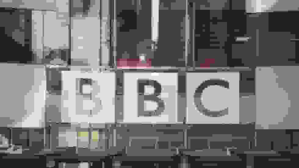 بیبیسی علیه دستور توقف فعالیت در جمهوری آذربایجان اقدام میکند