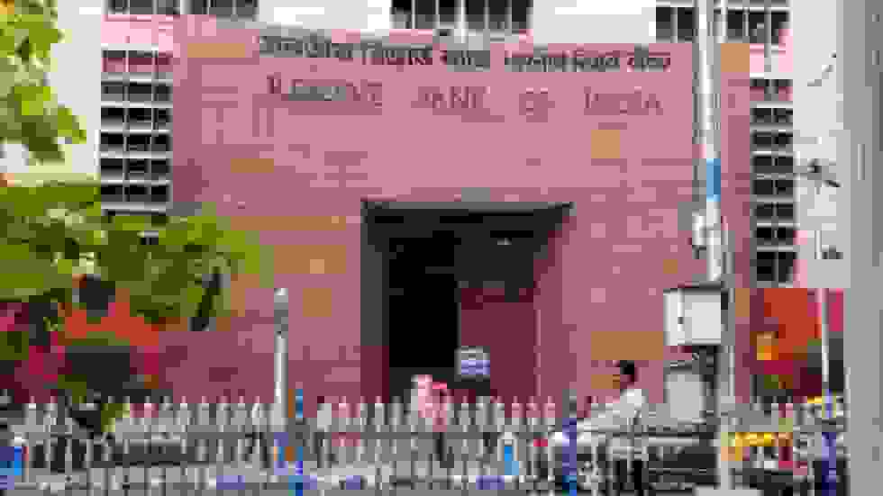 هند با شتاب ذخایر طلای خود را بازمیگرداند