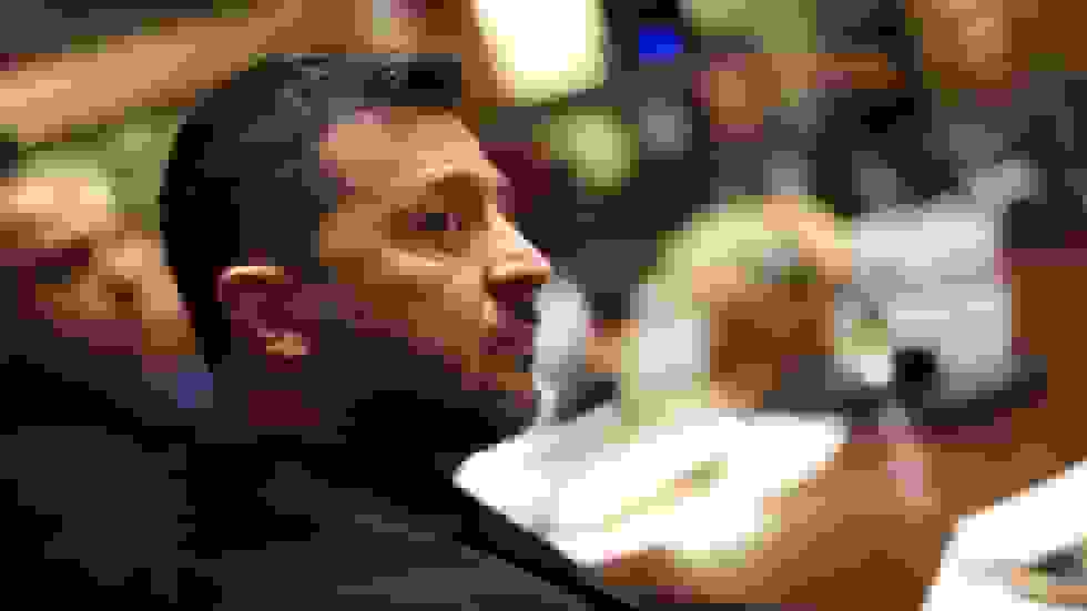 زِلِنسکی منتقدان را با ابزار قانونی ساکت میکند – پولیتیکو