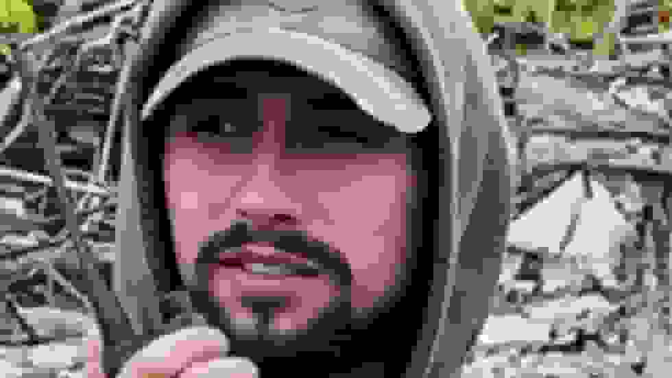 مادر مزدور بریتانیایی کشته شده در اوکراین از همرزمان سابق حقیقت میخواهد