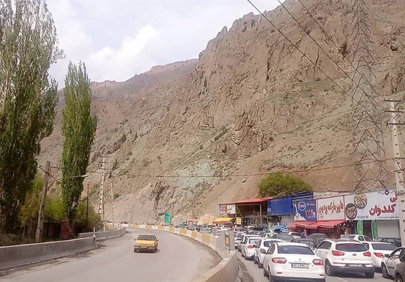 ترافیک سنگین در برخی آزادراهها و تردد روان در محورهای شمالی کشور