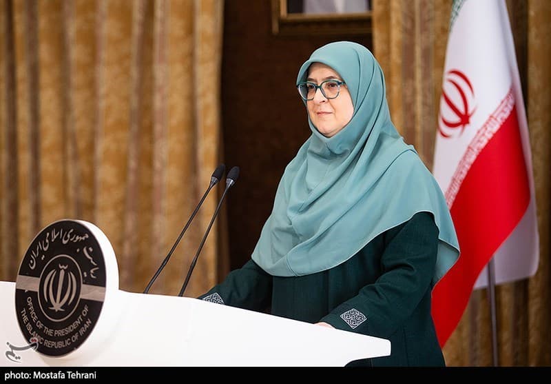 مهاجرانی: اعتبار کارت رفاهی به ۵۰۰ میلیون تومان افزایش یافت