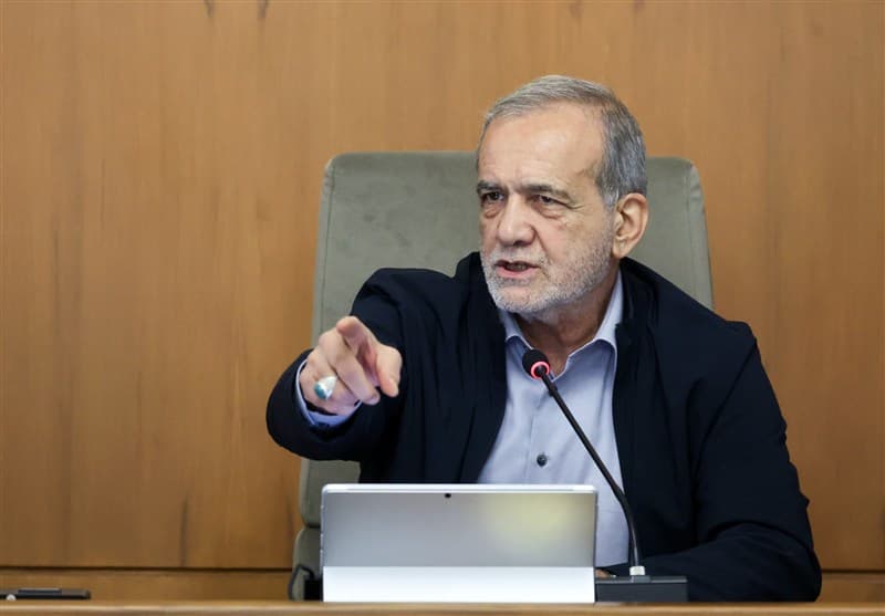 پزشکیان: تضمین تأمین برق کارخانهها برای تابستان آینده