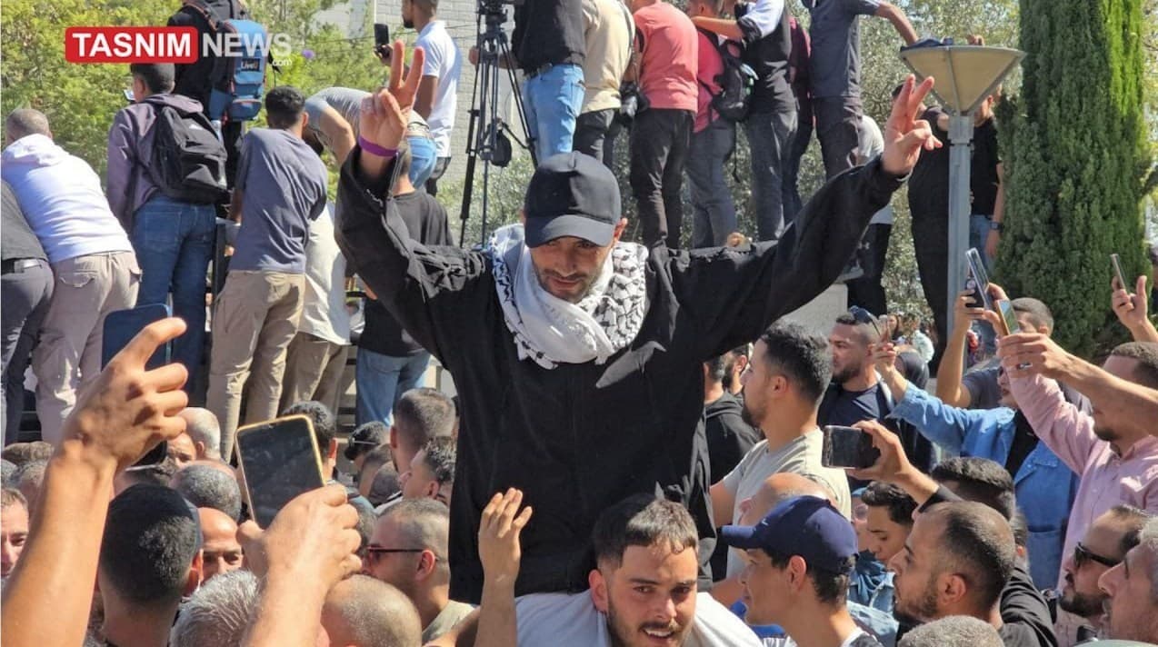 استقبال باشکوه رامالله از اسرای آزاده فلسطینی با تکبیر و فریاد شادی