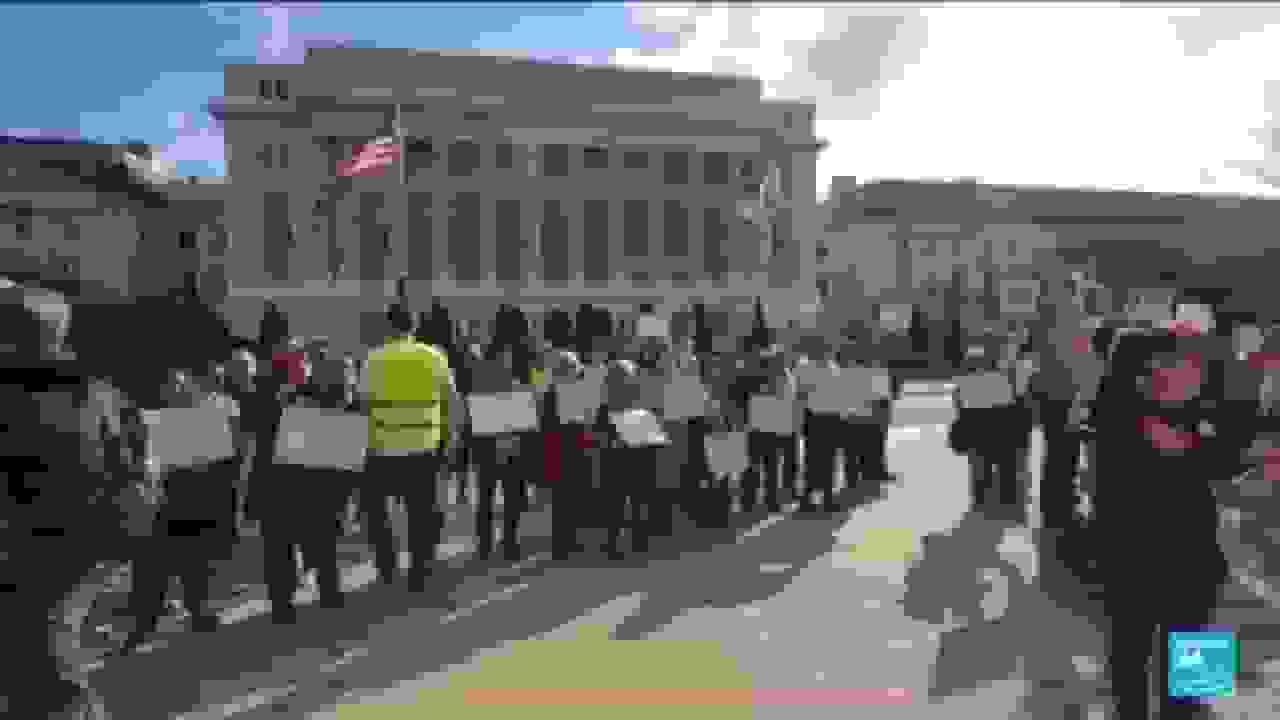 بانکهای غذایی در آمریکا با چالشهای جدی در روز سیوپنجم تعطیلی دولت روبرو هستند