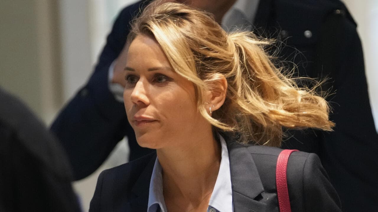 آزار سایبری منجر به 'تضعیف' سلامتی بریژیت ماکرون شد، دخترش گفته است