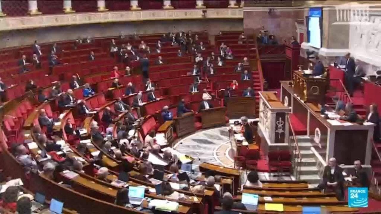 بحث بودجه فرانسه: نمایندگان مجلس با آزادسازی مالیات بر درآمد مخالفت کردند