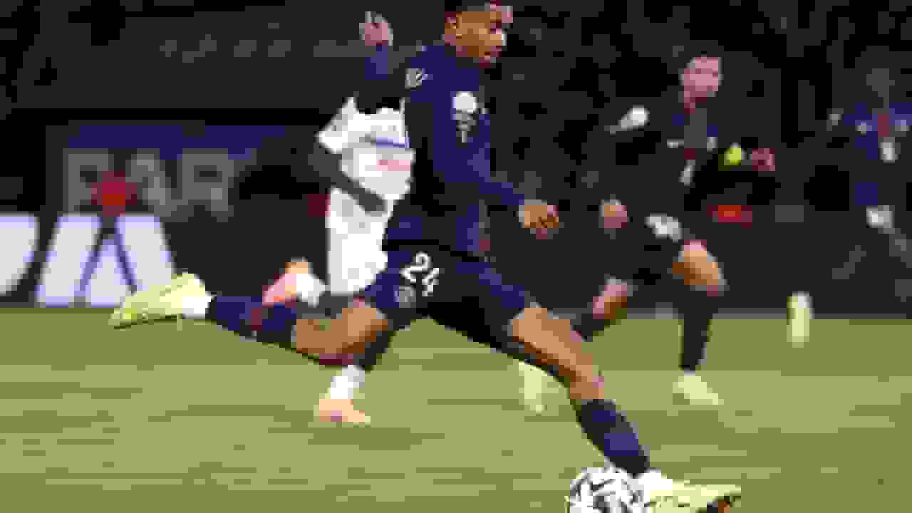 پاریس سن ژرمن پس از تساوی با استراسبورگ در صدر لیگ ۱ فرانسه ماند