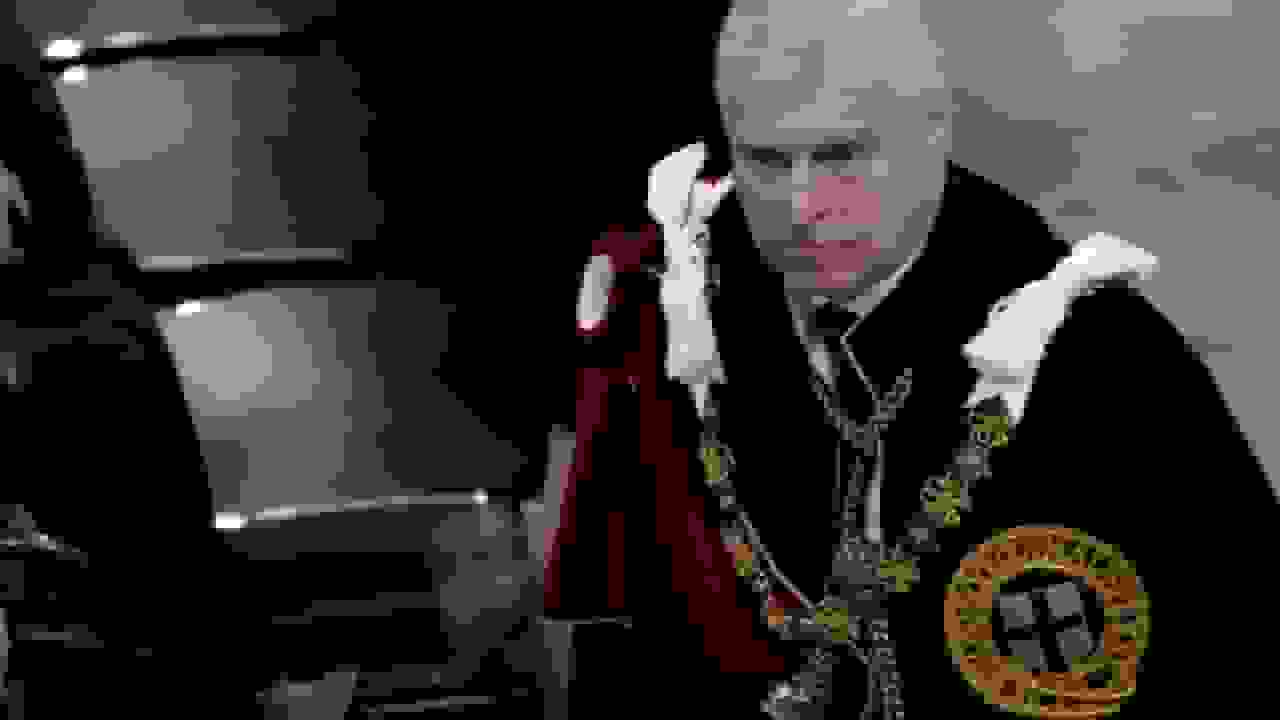 اندرو مونتباتن وینزر، شاهزاده سابق، با آیندهای نامشخص روبرو است