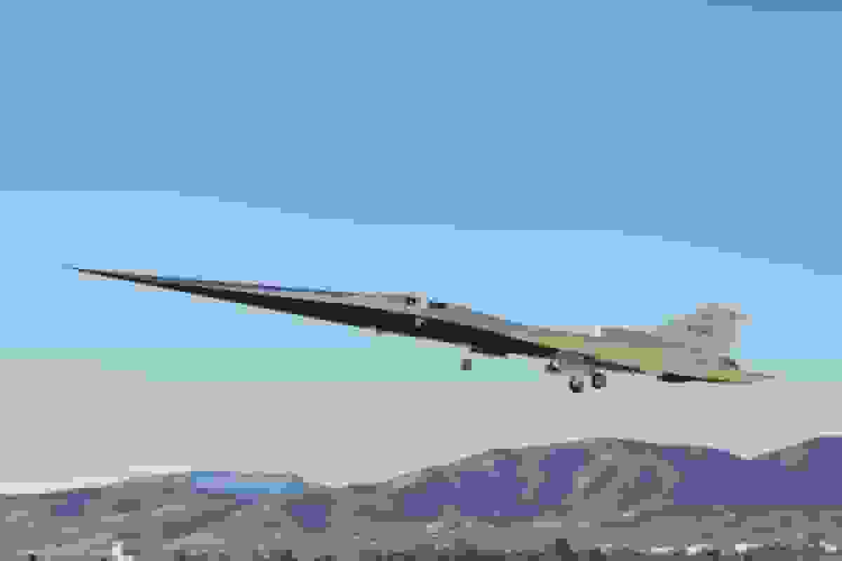 هواپیمای فراصوت ناسا اولین پرواز خود را در کالیفرنیا با موفقیت انجام داد