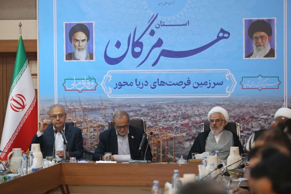 افتتاح مرحله دوم نیروگاه آلومینیوم المهدی و آبشیرینکن بندرعباس