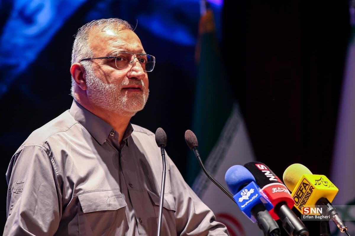 زاکانی: شهدا عزتی به ما دادند که در ۴۷ سال سر پیش کسی خم نکنیم