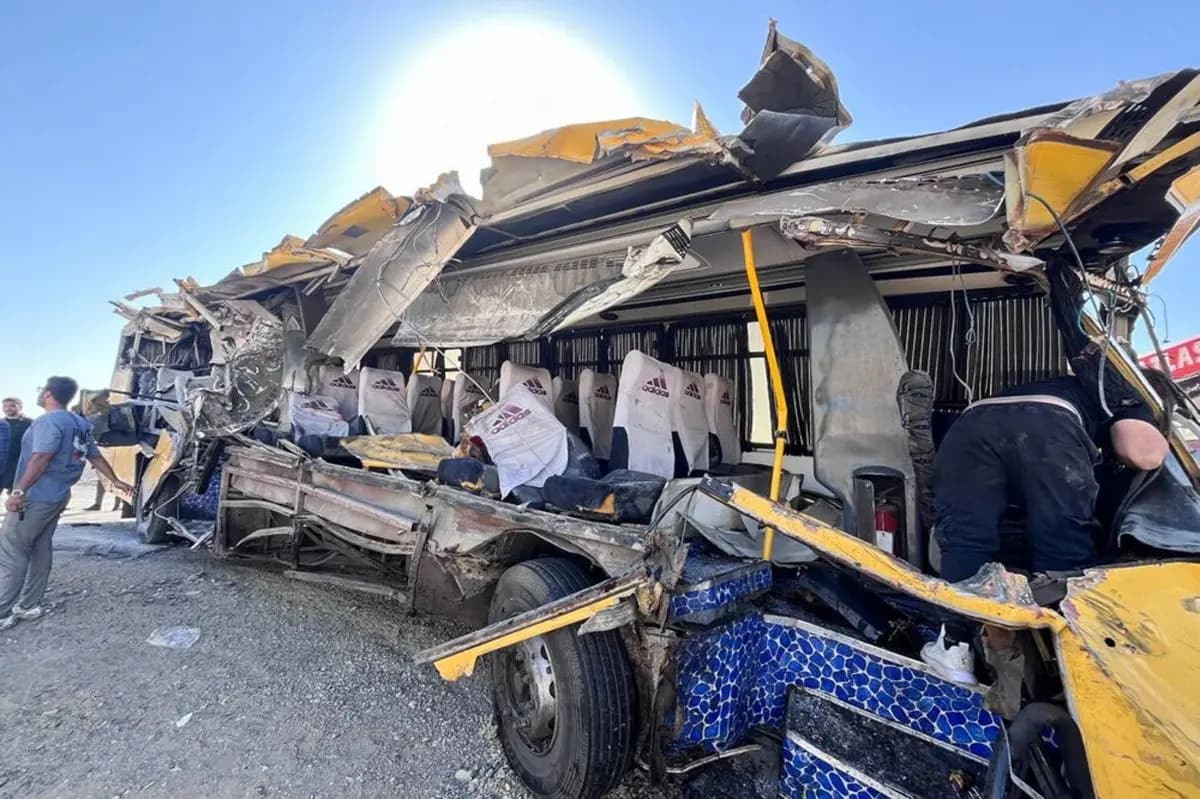 افزایش شمار جانباختگان حادثه اتوبوس دانشگاه علوم پزشکی سمنان