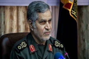 سردار رئوفینژاد: انقلاب را از امام شناختم و دفاع را از سردار رشید آموختم