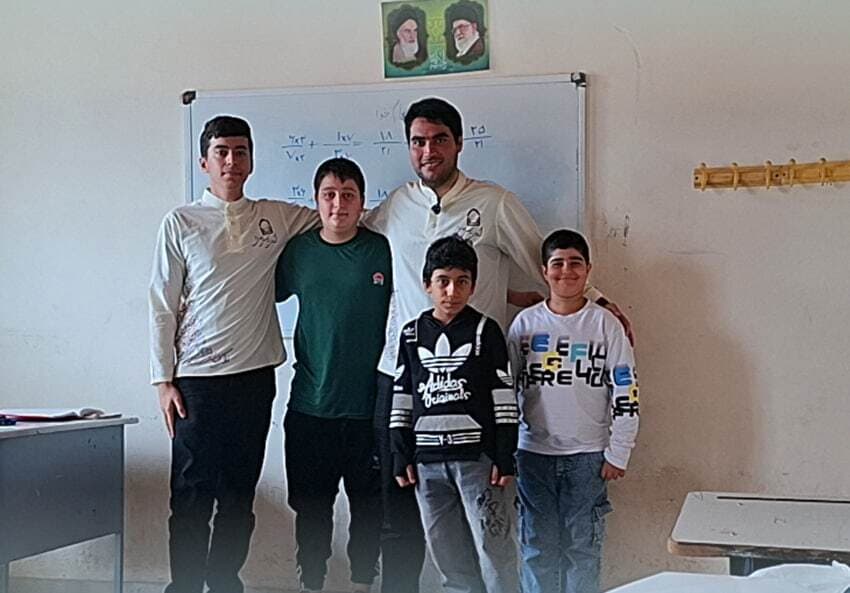 گروه جهادی دانشگاه شهید رجایی خدمات عمرانی و آموزشی به روستای امیرآباد رودبنه ارائه داد