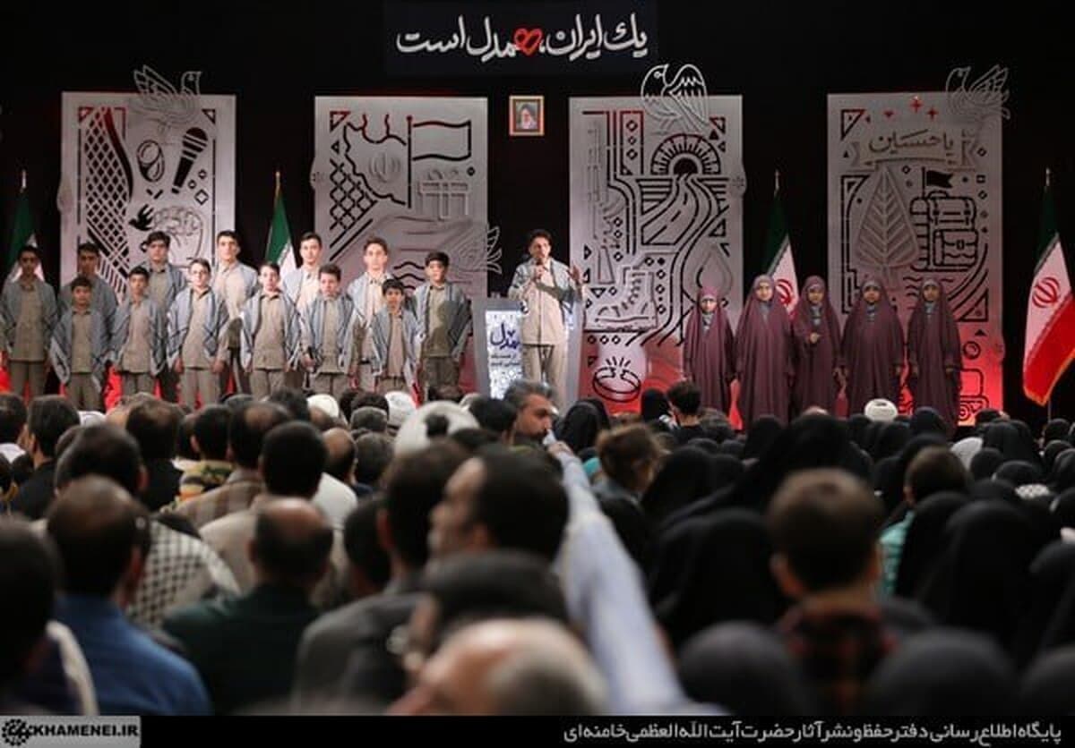 حاشیهنگاری از رویداد ایران همدل در حسینیه امام خمینی(ره)