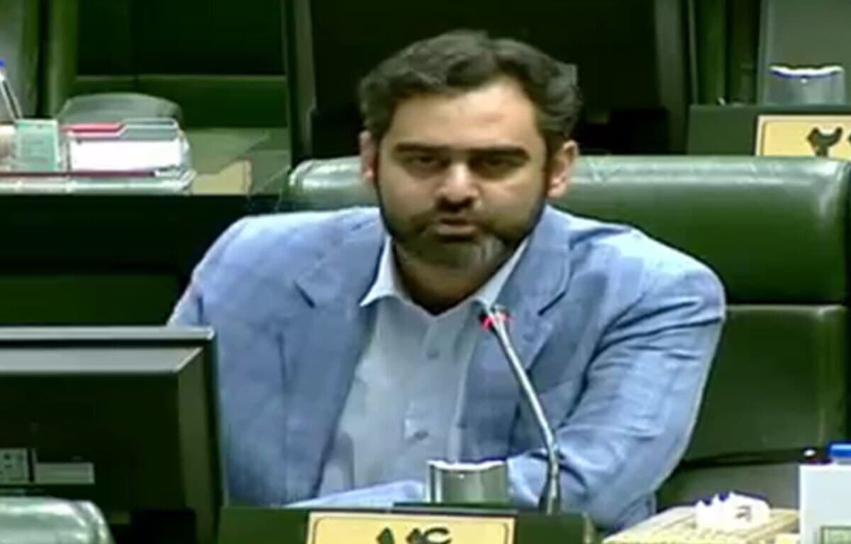 نماینده تهران خطاب به باهنر: شماها بار مالی برای دولت هستید