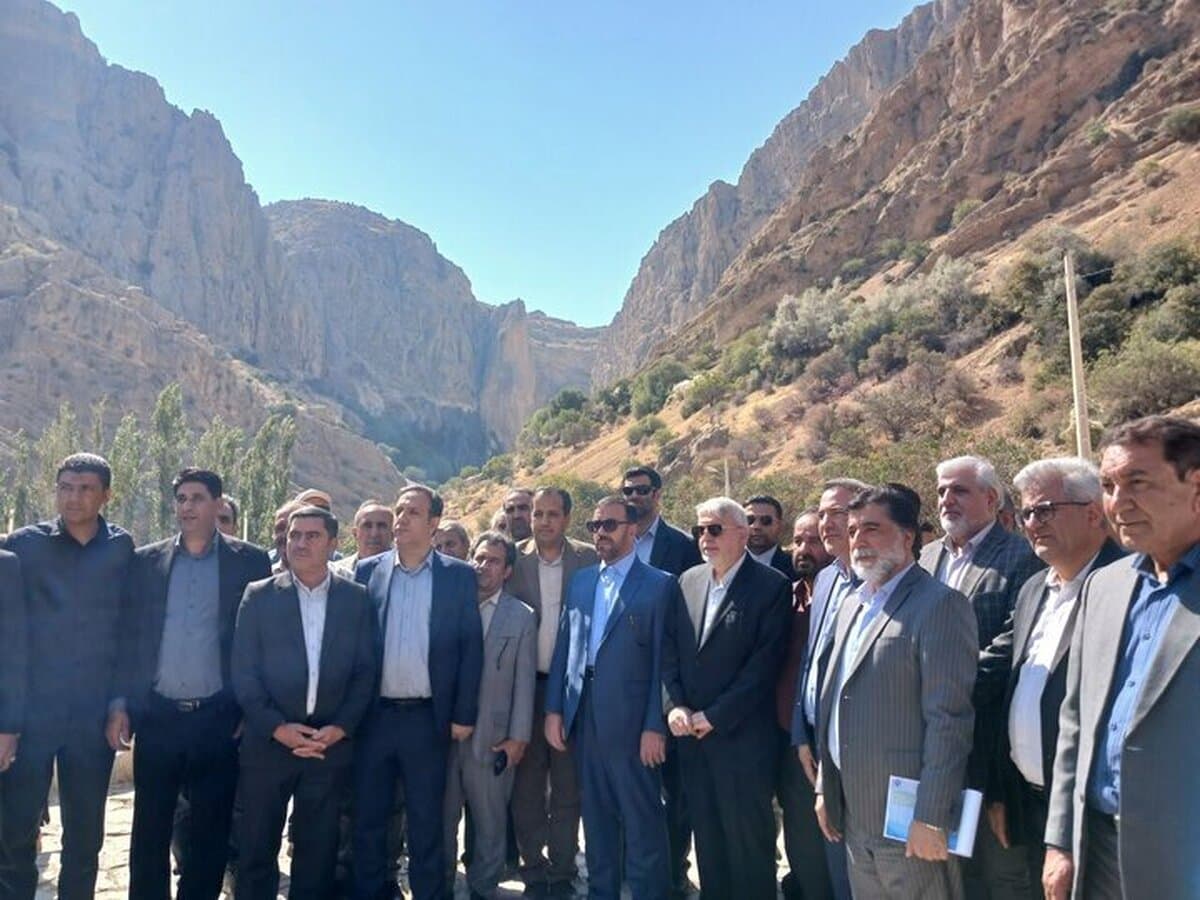 صالحی امیری: درآمدهای گردشگری باید مستقیماً به مردم محلی بازگردد
