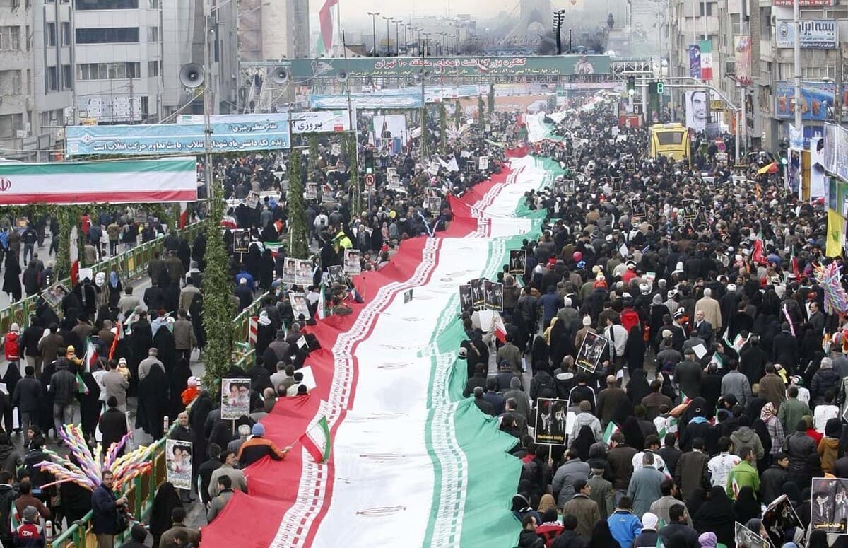 سردار تنگسیری: بستن تنگه هرمز در اختیار مسئولان عالی کشور است