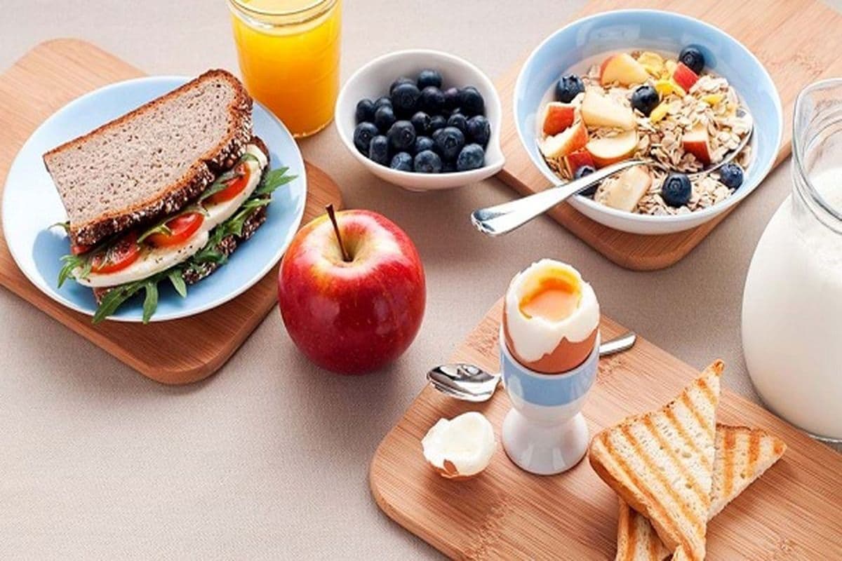 صبحانه؛ کلید انرژی روزانه یا عامل خوابآلودگی؟