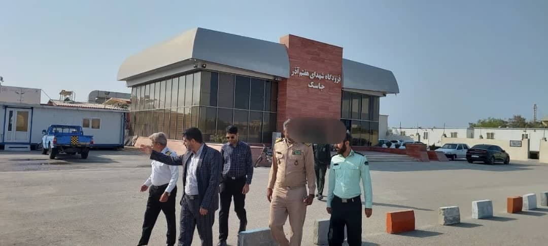 ادامه وضعیت فرودگاه جاسک قابل پذیرش نیست/اقدامات قانونی در راه است